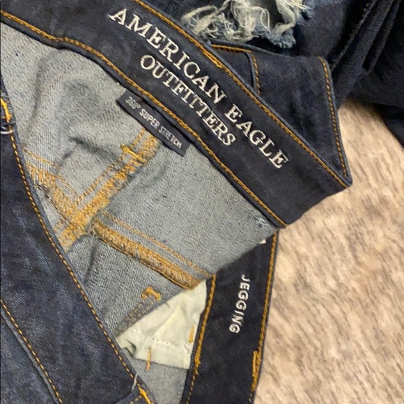 American Eagle Skinny Ripped Jeans Size 12 - Picture 4 of 4